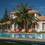 Aeolos Boutique & Aparthotel