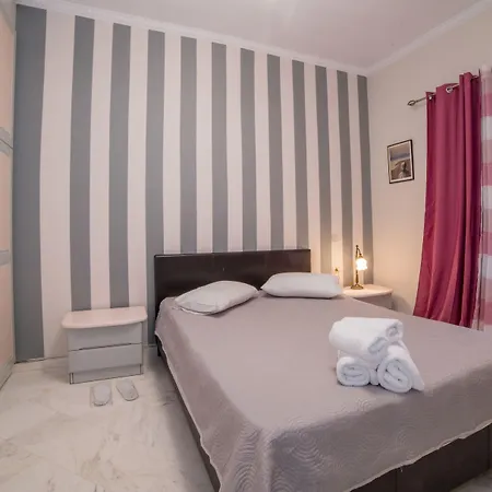 شقة فندقية Aeolos Boutique & 4*