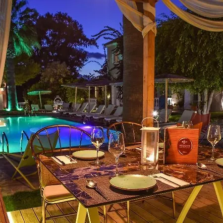 Appart hôtel Aeolos Boutique Hotel&suites 4*