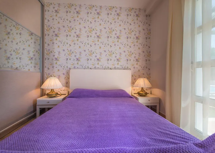 Aeolos Boutique & 4* Kalamákion