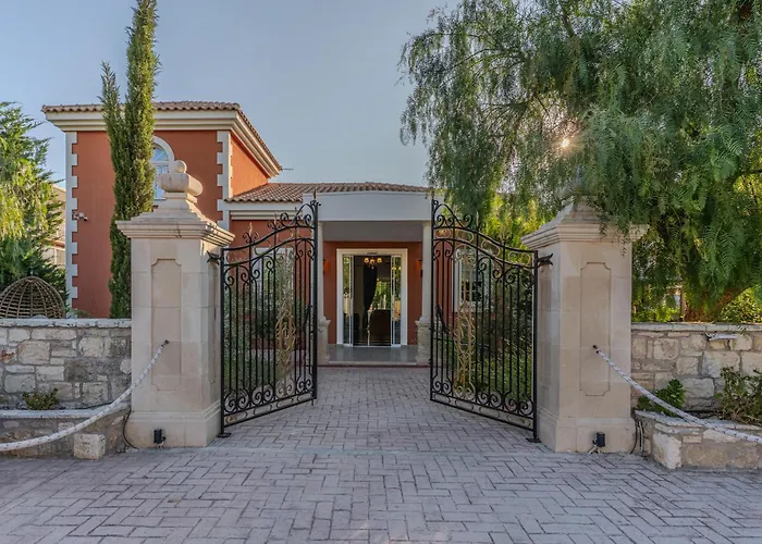 Aeolos Boutique & Каламакион