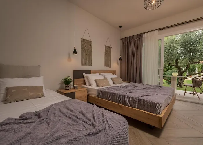 Aeolos Boutique & 4* Kalamákion