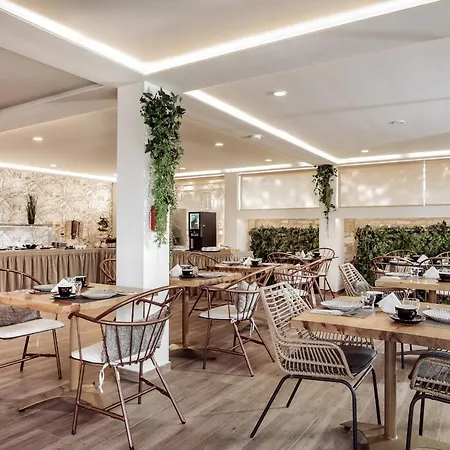 Apartahotel Aeolos Boutique & 4*