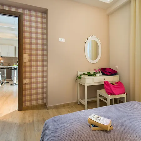 Aeolos Boutique & Kalamákion