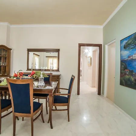 Aeolos Boutique & Apartahotel 4*