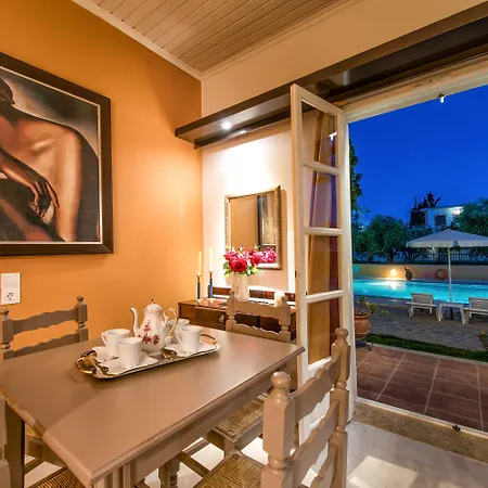 Aeolos Boutique & 4* Kalamákion