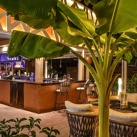 Apartahotel Aeolos Boutique &