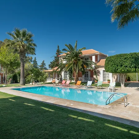 Aeolos Boutique & Lejlighedshotel 4*