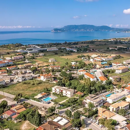 Aparthotel Aeolos Boutique & 4*